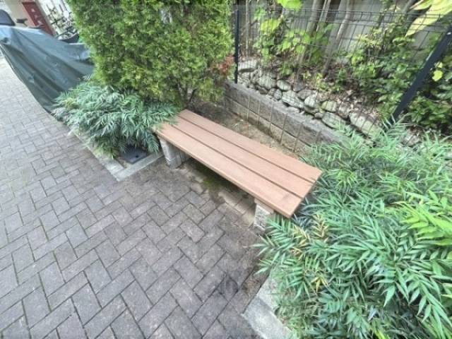ベンチ