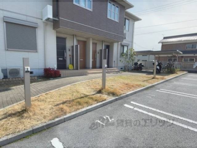 屋外コンセント　電気自動車用　4区画分