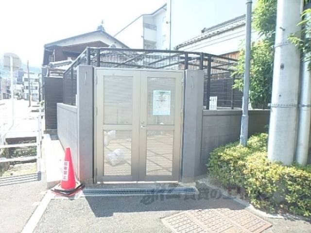 ゴミ置き場