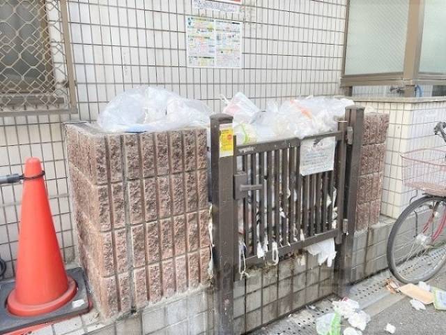 ゴミ置き場