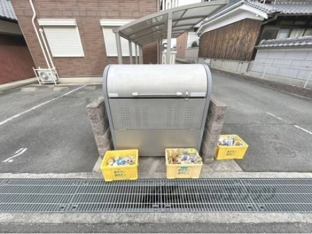 ゴミ置き場