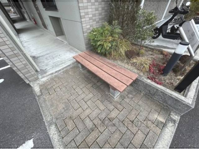 ベンチ