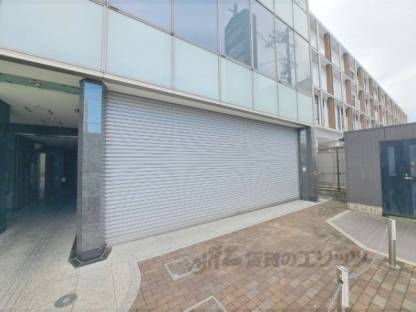 テナント前面