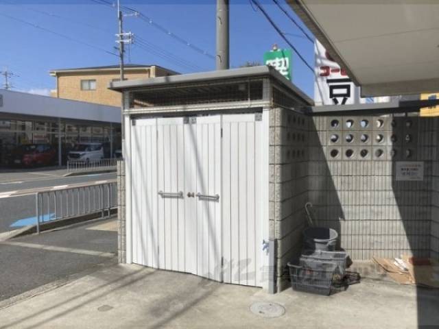ゴミ置き場