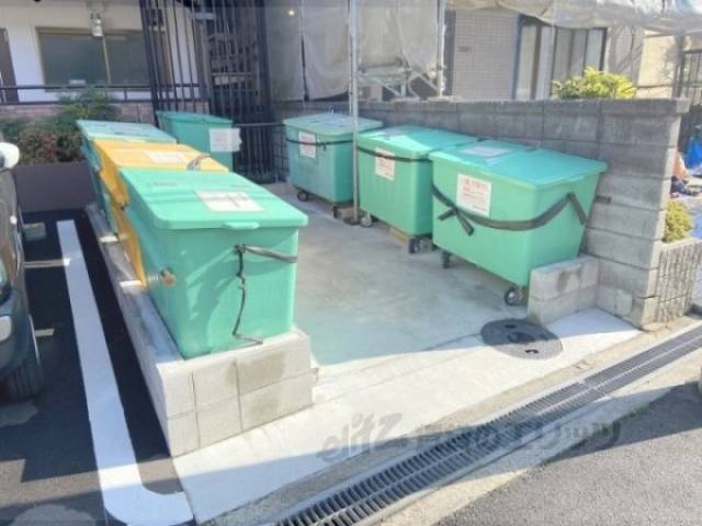 ゴミ置き場