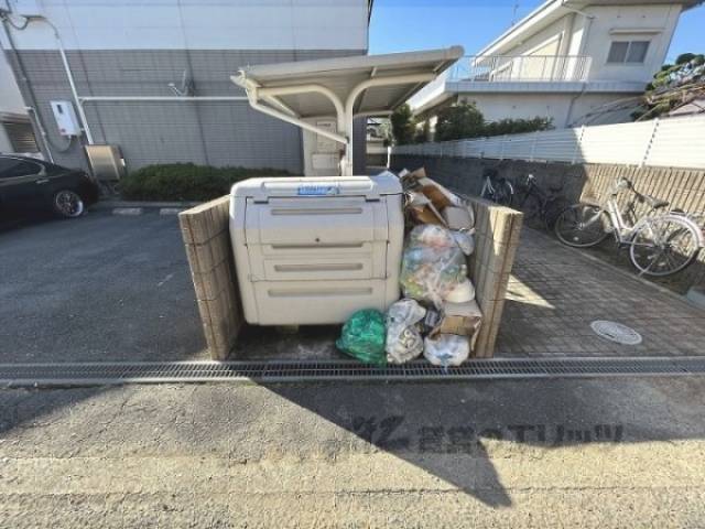 ゴミ置き場
