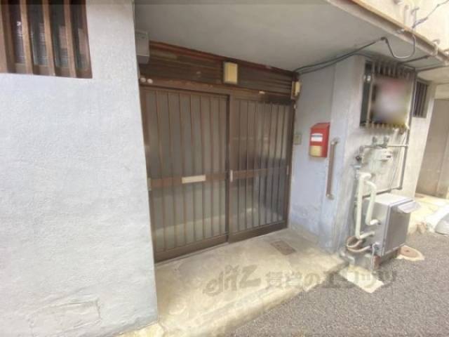 エントランス　（東棟北端）