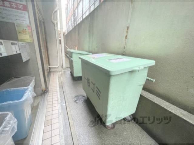 ゴミ置き場