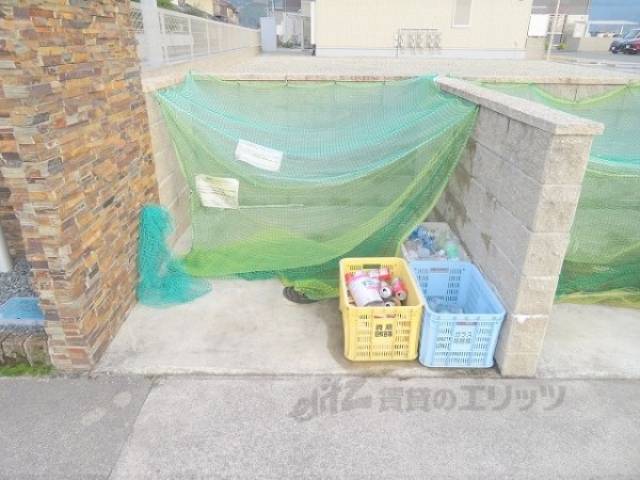 ゴミ置き場