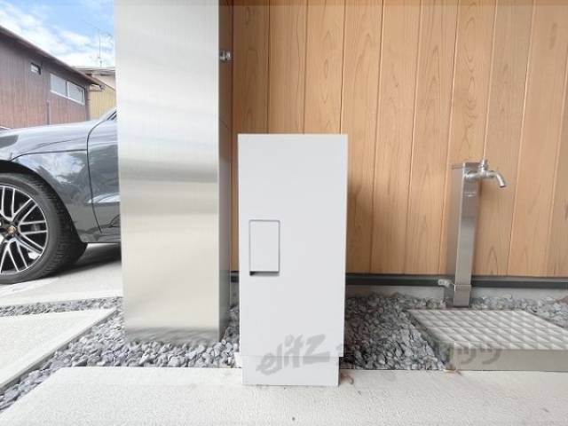 宅配ボックス
