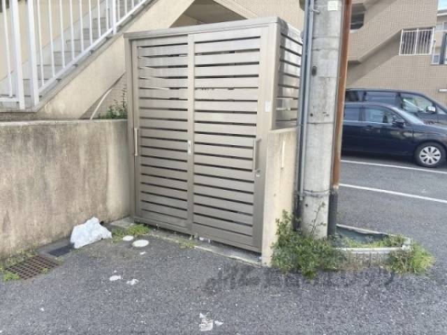 ゴミ置き場