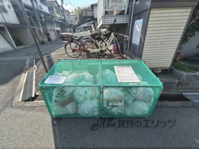 ゴミ置き場