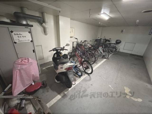 駐輪場