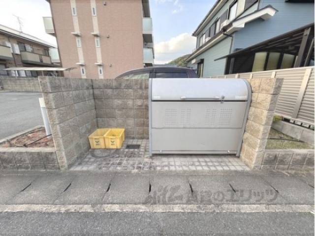 ゴミ置き場