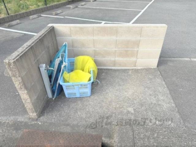 ゴミ置き場