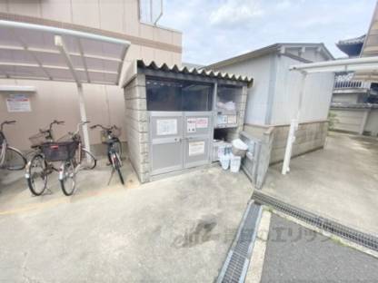 ゴミ置き場