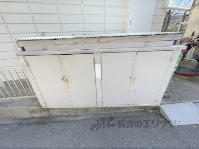 ゴミ置き場