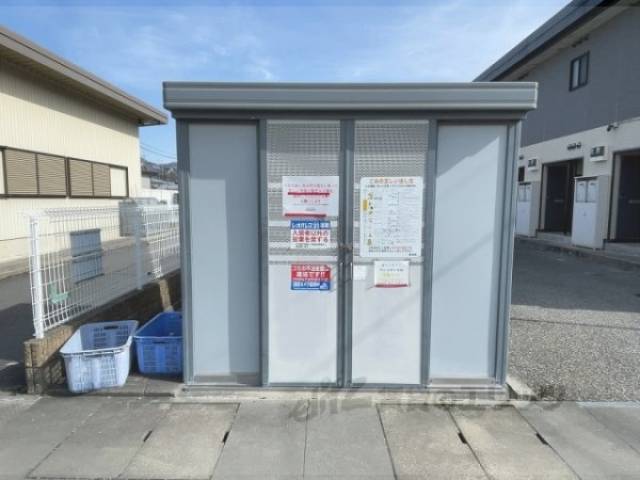 ゴミ置き場