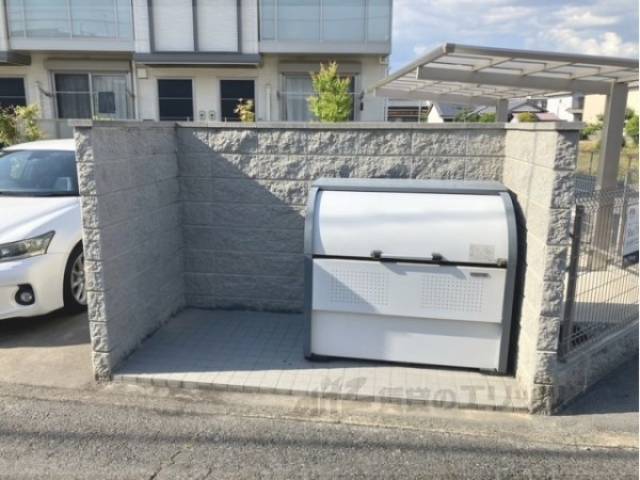 ゴミ置き場