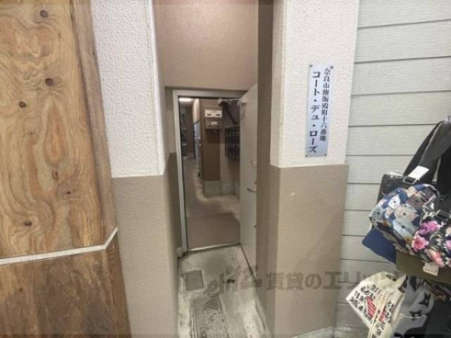 エントランス　商店街側