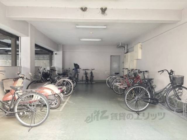 駐輪場