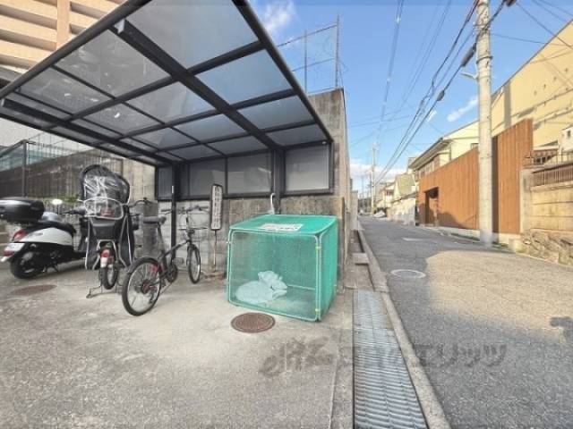 ゴミ置き場