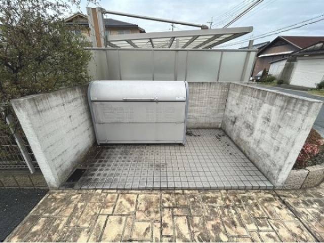 ゴミ置き場