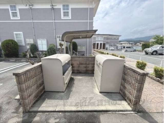 ゴミ置き場