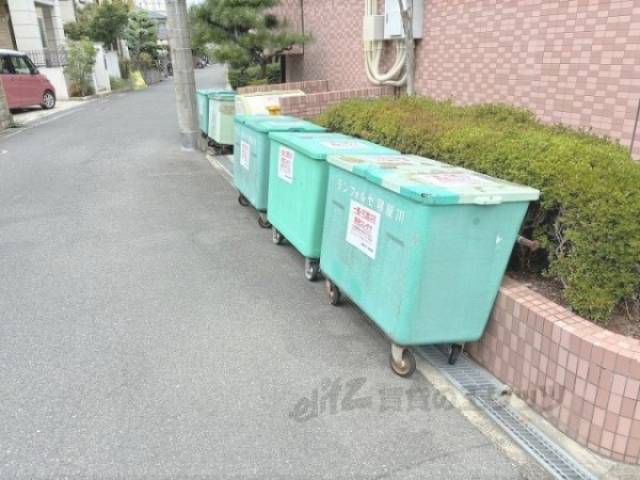 ゴミ置き場