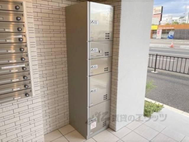 宅配ボックス