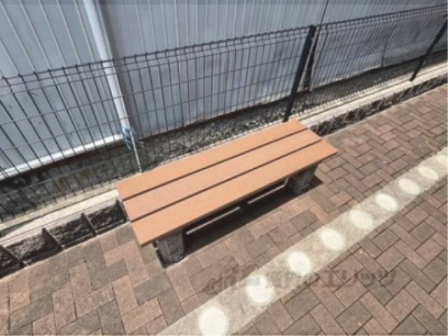ベンチ