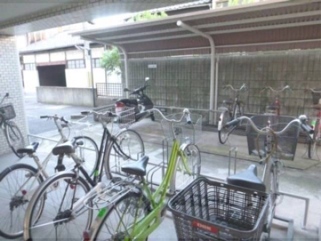 駐輪場