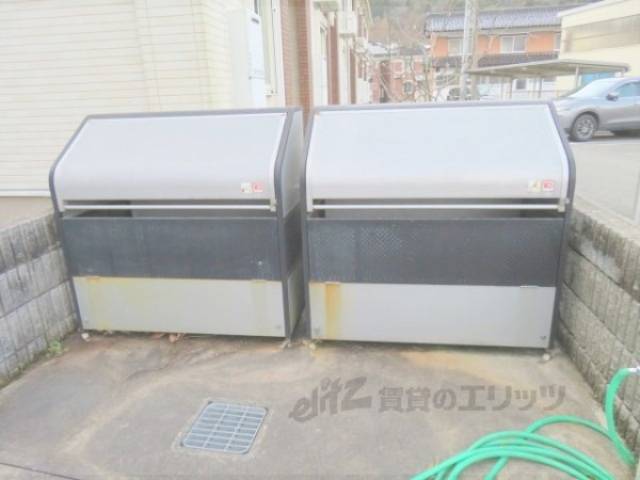 ゴミ置き場
