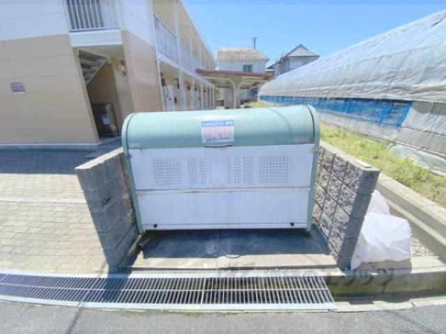 ゴミ置き場