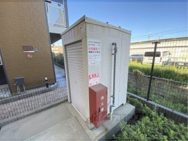 プロパンガス置き場