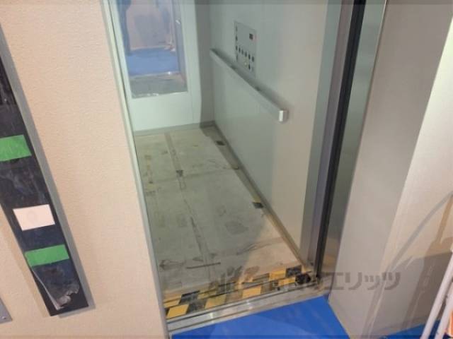エレベーター