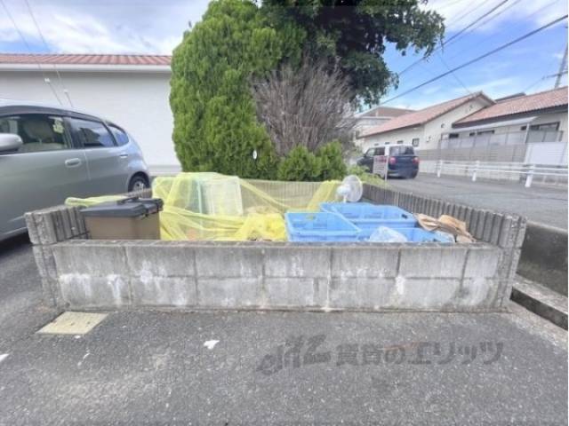 ゴミ置き場