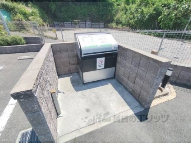 ゴミ置き場