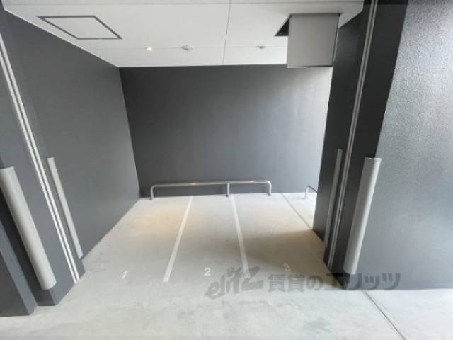 駐輪場　バイク