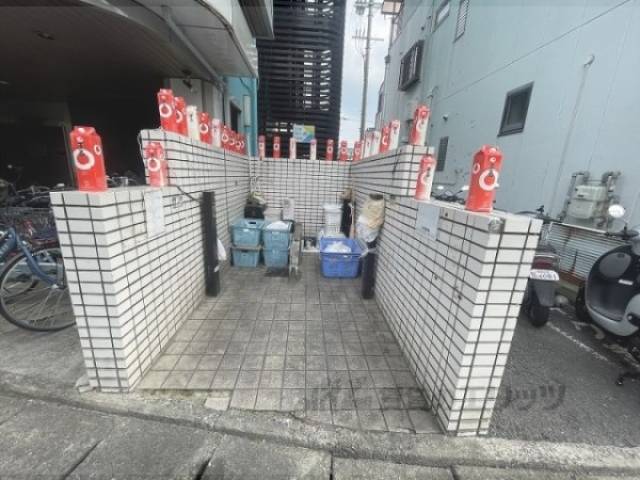 ゴミ置き場