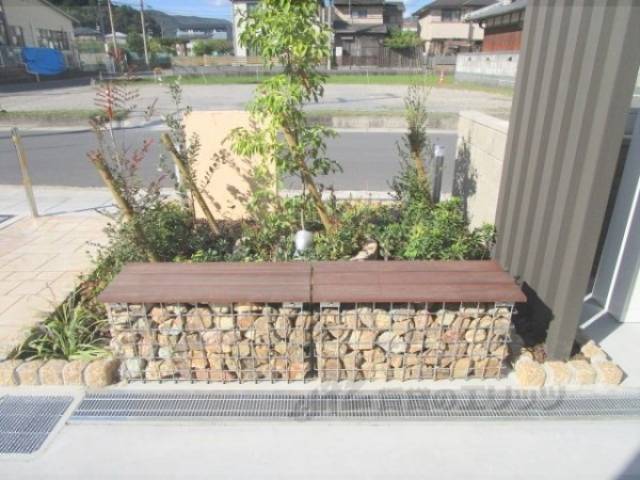 ベンチ