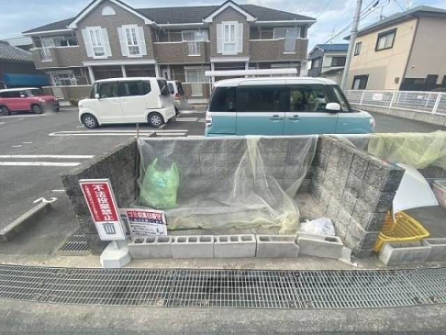 ゴミ置き場