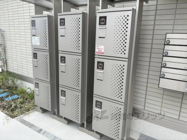 宅配ボックス