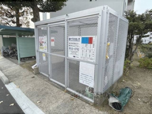 ゴミ置き場