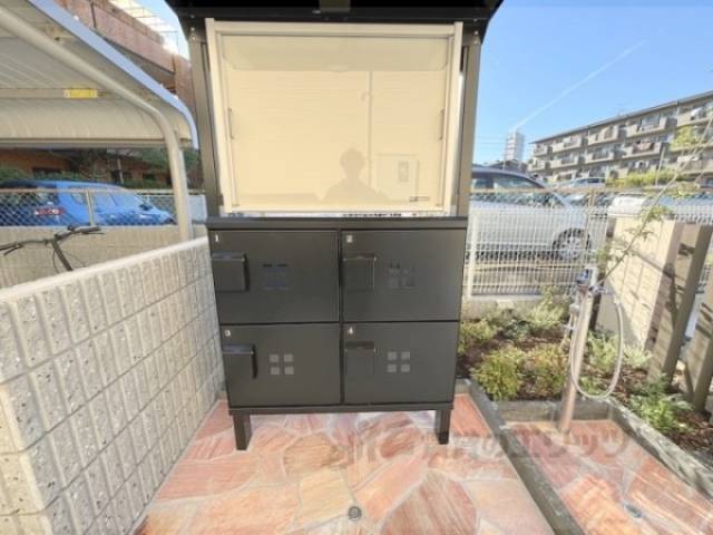 宅配ボックス