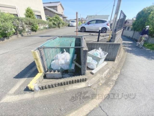 ゴミ置き場