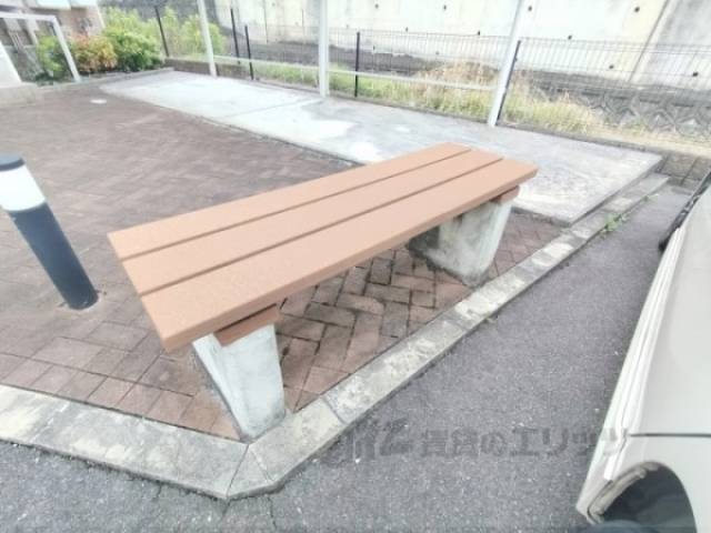 ベンチ