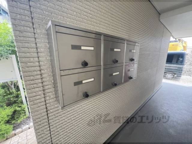 宅配ボックス