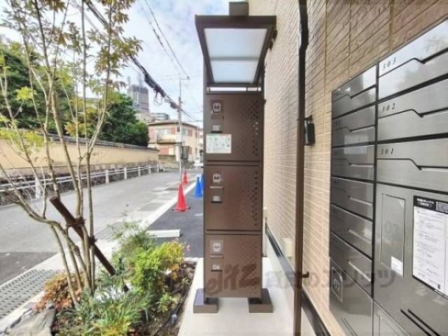 宅配ボックス