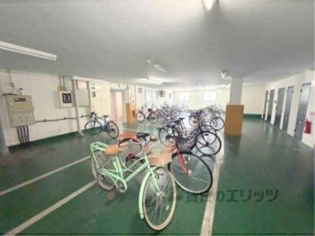 駐輪場